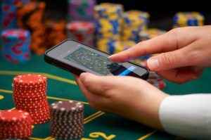 main poker di handphone
